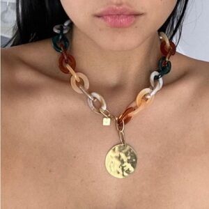 Mile Milă plastic Necklace